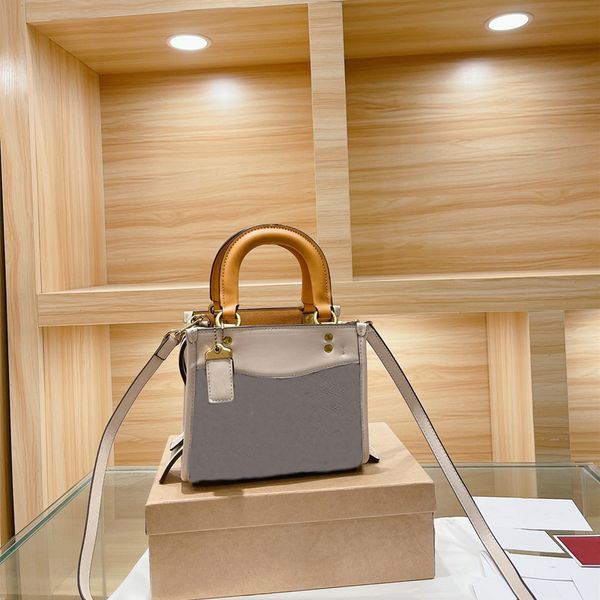 designer bga handbag tote shoulder bags ladies handbags totes crossbody genuine leather luxury different styles shopping with the original b
designer bga handbag tote shoulder bags ladies handbags totes crossbody genuine leather luxury different styles shopping with the original b