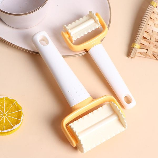 baking moulds rolling biscuit cake decorating tools diy square fondant cutter mold
baking moulds rolling biscuit cake decorating tools diy square fondant cutter mold