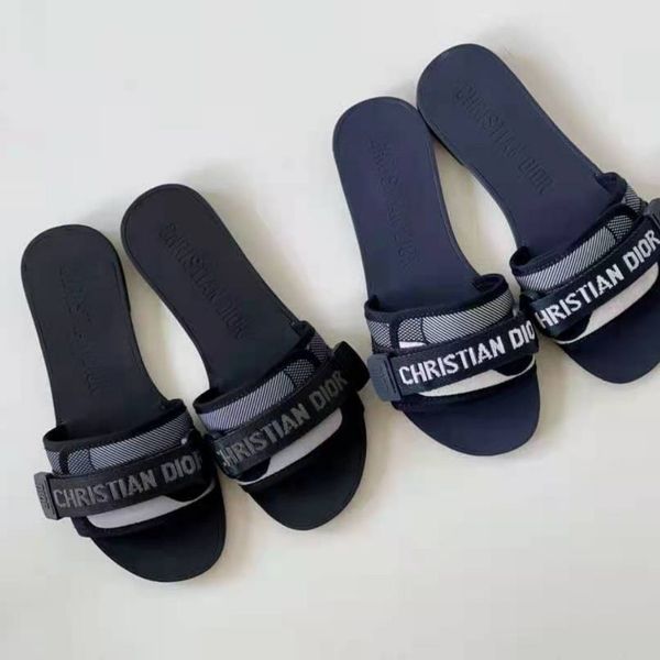 slipper 2021 new product 34-42 large letter flat slippers outdoor sandals beach shoeszly, Black
slipper 2021 new product 34-42 large letter flat slippers outdoor sandals beach shoeszly, Black
