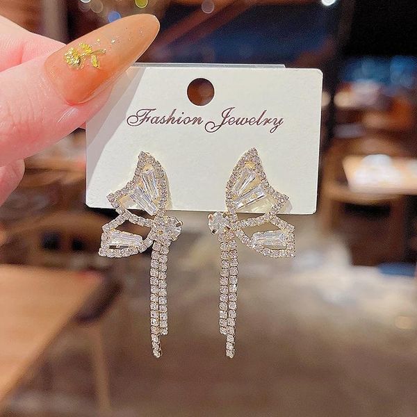 fashion rhinestone dangle earring paved butterfly tassel long earrings for women personality temperament jewelry, Silver
fashion rhinestone dangle earring paved butterfly tassel long earrings for women personality temperament jewelry, Silver
