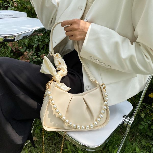 pearl armpit bag women's summer 2021 fashion french niche fold cloud advanced chain messenger
pearl armpit bag women's summer 2021 fashion french niche fold cloud advanced chain messenger