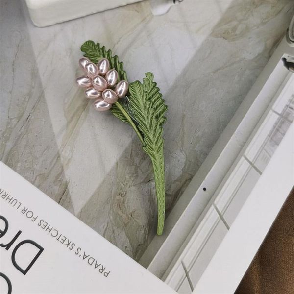 pins, brooches decoration factory plant flower brooch chimonanthus praecox sawtooth grass lavender poreless pearl female retro, Gray
pins, brooches decoration factory plant flower brooch chimonanthus praecox sawtooth grass lavender poreless pearl female retro, Gray