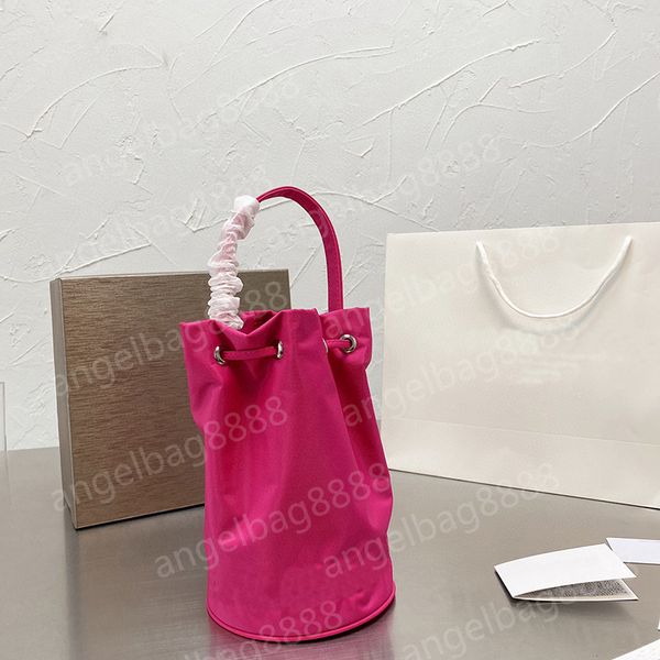luxury designer brand fashion shoulder bucket bags handbags women all-match letter classic drawstring bag 2021 crossbody totes temperament f
luxury designer brand fashion shoulder bucket bags handbags women all-match letter classic drawstring bag 2021 crossbody totes temperament f