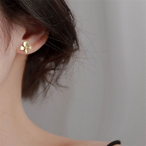 korean exquisite flower stud simple female sterling silver small summer earrings, Golden;silver
korean exquisite flower stud simple female sterling silver small summer earrings, Golden;silver