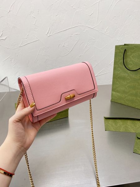 simple chain bags brand designer fashion matte classic houlder bag envelope style handbags chest crossbody pack
simple chain bags brand designer fashion matte classic houlder bag envelope style handbags chest crossbody pack