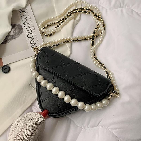 beaded pearl chain small triangle pu leather handbags for women 2021 ladies simple shoulder crossbody bags purses cross body 
beaded pearl chain small triangle pu leather handbags for women 2021 ladies simple shoulder crossbody bags purses cross body