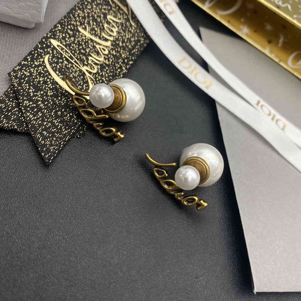 design jewelry independently packaged acrylic anti allergy women's inlaid golden zircon fashion geometric bauhinia ear clip
design jewelry independently packaged acrylic anti allergy women's inlaid golden zircon fashion geometric bauhinia ear clip