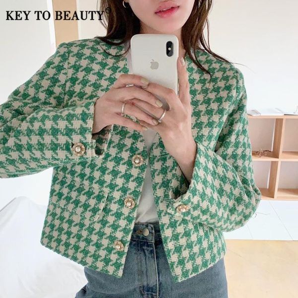 beauty women pearls button short jacket v-neck single breasted designed elegant 2021 spring autumn fashion ktb071 women's jackets, Black;brown
beauty women pearls button short jacket v-neck single breasted designed elegant 2021 spring autumn fashion ktb071 women's jackets, Black;brown