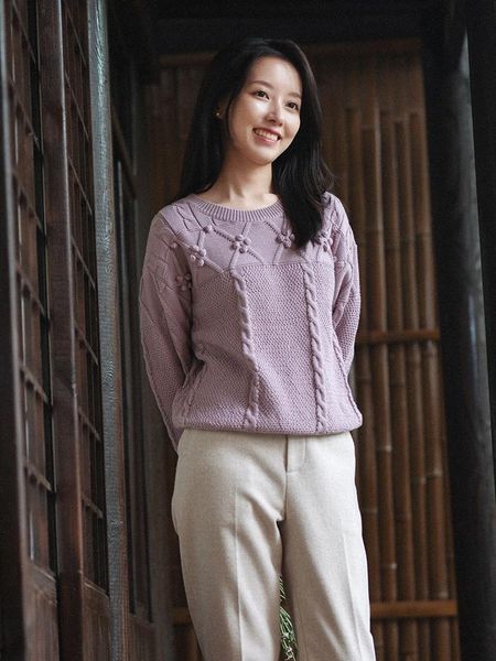 women's sweaters cynthia vintage o-neck sweater female long-sleeve loose original design pullover for autumn winster 8z, White;black
women's sweaters cynthia vintage o-neck sweater female long-sleeve loose original design pullover for autumn winster 8z, White;black