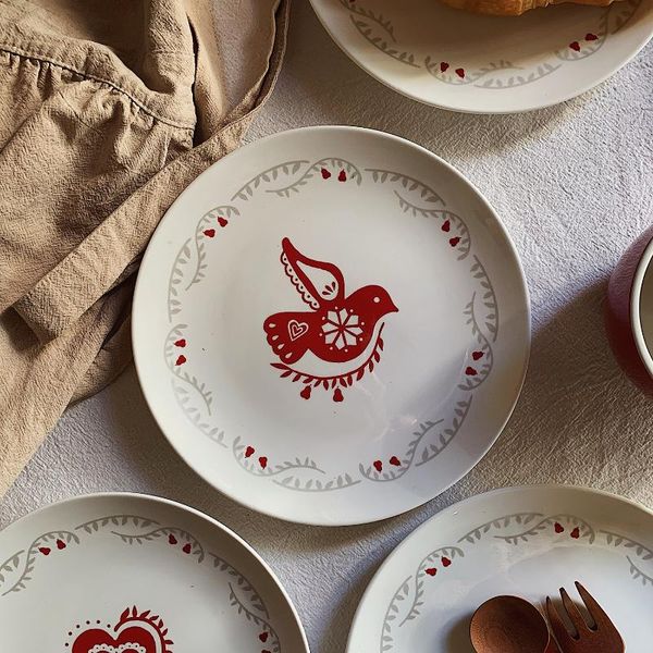 dishes & plates ceramic dessert plate thorns and red bird dinner cute cake dish
dishes & plates ceramic dessert plate thorns and red bird dinner cute cake dish