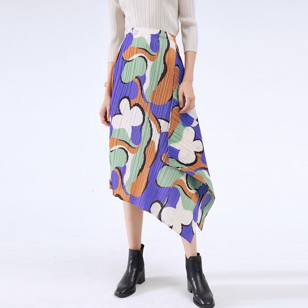 skirts pleated 2021 autumn women unique flower print asymmetrical plus size designer aesthetic clothes e72p, Black
skirts pleated 2021 autumn women unique flower print asymmetrical plus size designer aesthetic clothes e72p, Black