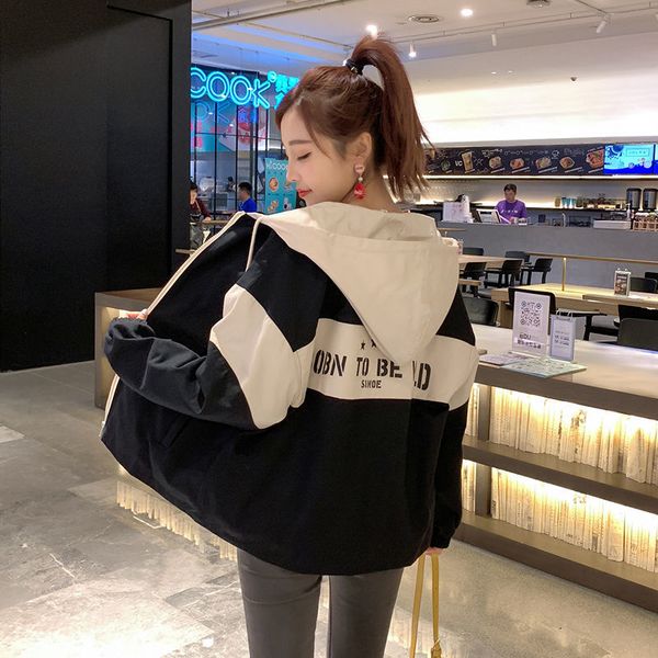 women baseball jacket casual hooded long sleeve patchwork spring autumn thin short outerwear letter print loose coat female 210412, Black;brown
women baseball jacket casual hooded long sleeve patchwork spring autumn thin short outerwear letter print loose coat female 210412, Black;brown