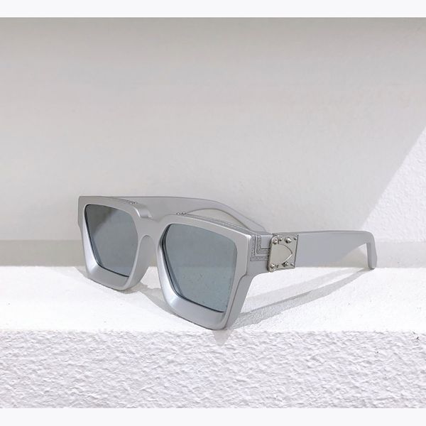 new pattern sunglasses mens punk style glasses square anti uv uv400 retro women sunglasses gold plated large frame metal decoration, White;black
new pattern sunglasses mens punk style glasses square anti uv uv400 retro women sunglasses gold plated large frame metal decoration, White;black
