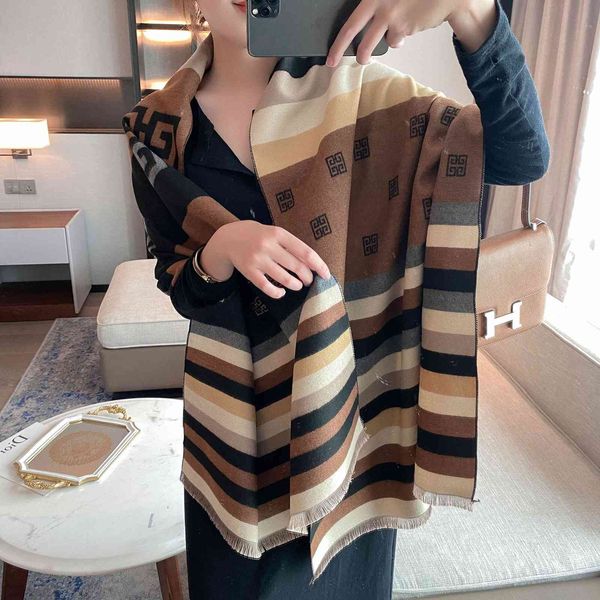 design color matching imitation cashmere scarf women's autumn 2021 elegant air conditioning shawl purpose warm and versatile bib, Blue;gray
design color matching imitation cashmere scarf women's autumn 2021 elegant air conditioning shawl purpose warm and versatile bib, Blue;gray