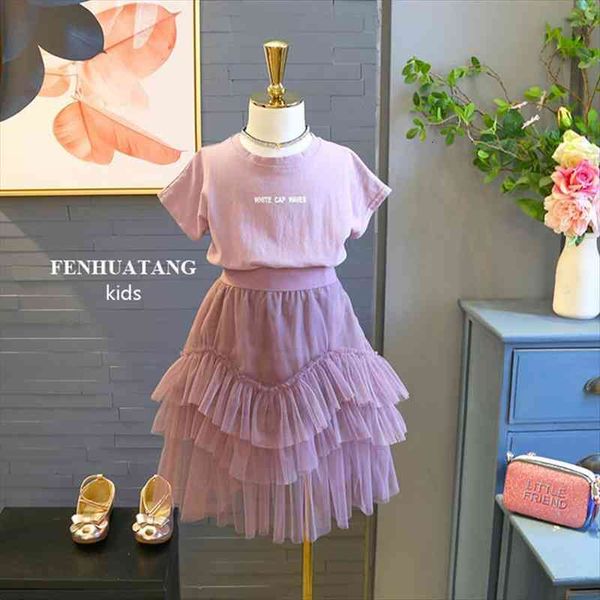 two pieces set girlssuit letter short sleeve t shirt and screen skirt summer dress kids clothes, White
two pieces set girlssuit letter short sleeve t shirt and screen skirt summer dress kids clothes, White
