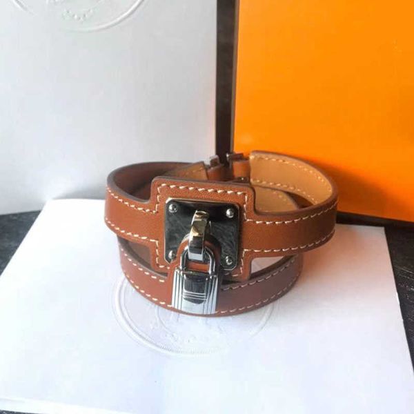 fashion jewelry real leather bracelet with lock for women the gift q0720, Black
fashion jewelry real leather bracelet with lock for women the gift q0720, Black