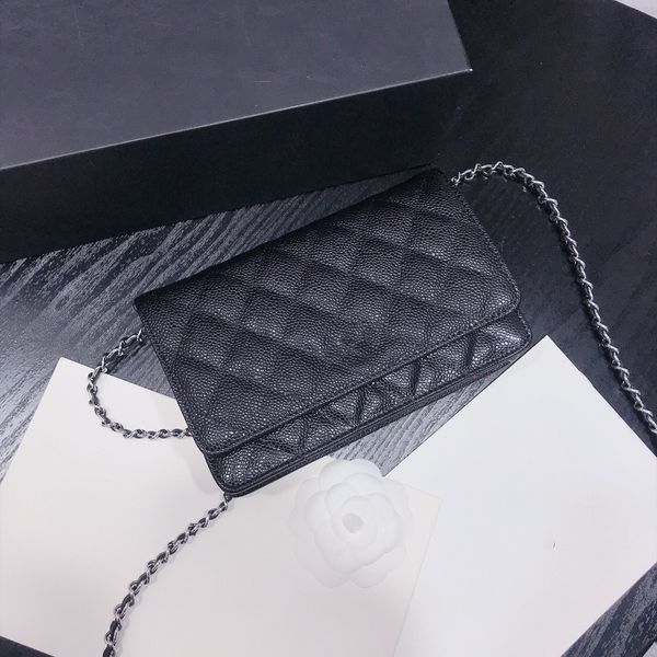2021 superior suppliers fashion bags ladies handbags men's tote single shoulder bag elegant atmosphere
2021 superior suppliers fashion bags ladies handbags men's tote single shoulder bag elegant atmosphere