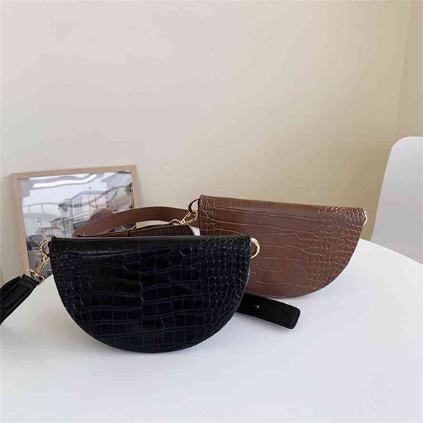 new crocodile semi round women's with wide strap and single shoulder bag
new crocodile semi round women's with wide strap and single shoulder bag
