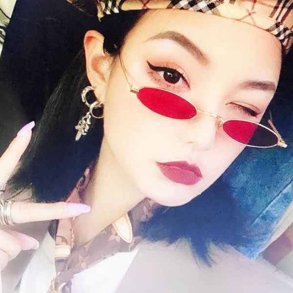 outdoor eyewear 2021 fashion oval retro sunglasses small frame men women summer color design glasses cycling fitting
outdoor eyewear 2021 fashion oval retro sunglasses small frame men women summer color design glasses cycling fitting