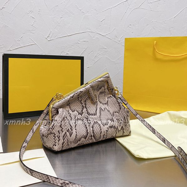 snake pattern clutch woman shoulder bags designer fashion luxurys messenger bag wallet
snake pattern clutch woman shoulder bags designer fashion luxurys messenger bag wallet