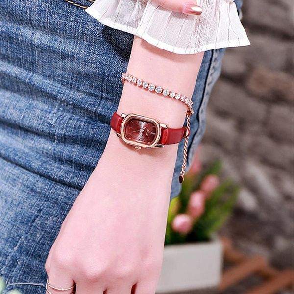 wristwatches 2021 luxury elegant women watches girls small red waterproof woman clocks gift watch ins, Slivery;brown
wristwatches 2021 luxury elegant women watches girls small red waterproof woman clocks gift watch ins, Slivery;brown