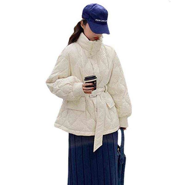 cotton coat women 2021 winter korean version of foreign style stand collar light and thin waist, short down, Black
cotton coat women 2021 winter korean version of foreign style stand collar light and thin waist, short down, Black