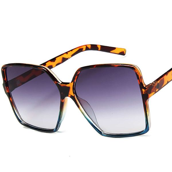 2020 vintage brand designer oversized square fashion mirror black men shades women sunglasses ladies
2020 vintage brand designer oversized square fashion mirror black men shades women sunglasses ladies