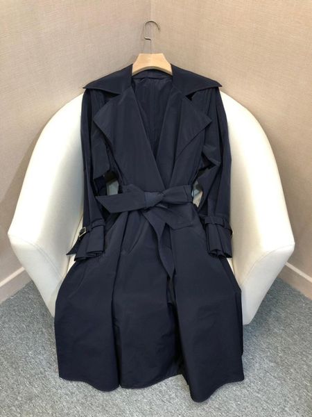 women's trench coats 2022 autumn luxury design collection premium quality wrap on wide waist rain coat, Tan;black
women's trench coats 2022 autumn luxury design collection premium quality wrap on wide waist rain coat, Tan;black