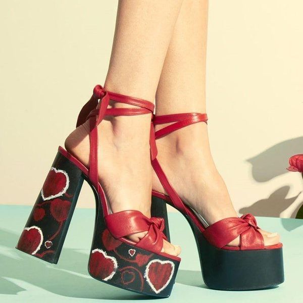 sandals big size 43 female runway show platform summer party wedding prom heart-printed shoes women 4cm2, Black
sandals big size 43 female runway show platform summer party wedding prom heart-printed shoes women 4cm2, Black