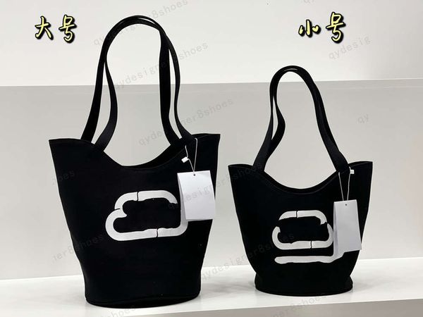 designer women's black big and small letter shopping bag size 29*20cm23*18cm
designer women's black big and small letter shopping bag size 29*20cm23*18cm