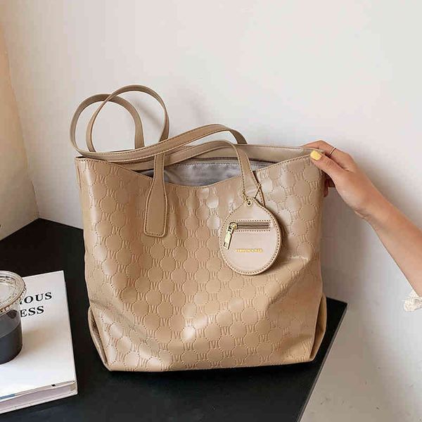 2022 latest handbag factory store on june textured large capacity women's pressed flower holder special style shoulder
2022 latest handbag factory store on june textured large capacity women's pressed flower holder special style shoulder