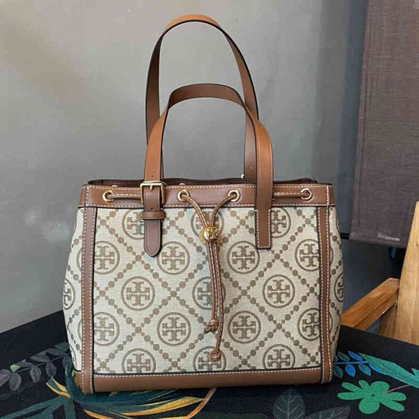 tb new old flower shopping bag tote jacquard canvas with cowhide handbag single shoulder women's
tb new old flower shopping bag tote jacquard canvas with cowhide handbag single shoulder women's