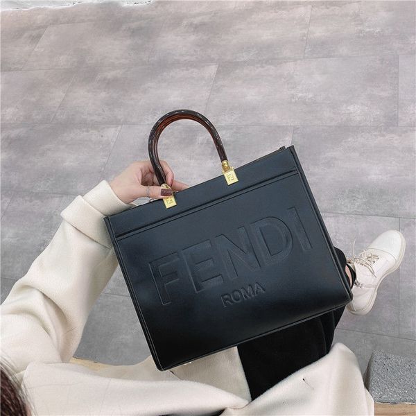 women's high class net red large capacity handbag leather texture versatile temperament one shoulder messenger bag fashion
women's high class net red large capacity handbag leather texture versatile temperament one shoulder messenger bag fashion