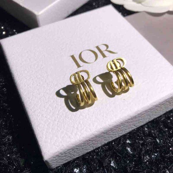 70% off family letter cd 925 silver needle female earrings jewelry anti allergy high version net red, Golden
70% off family letter cd 925 silver needle female earrings jewelry anti allergy high version net red, Golden