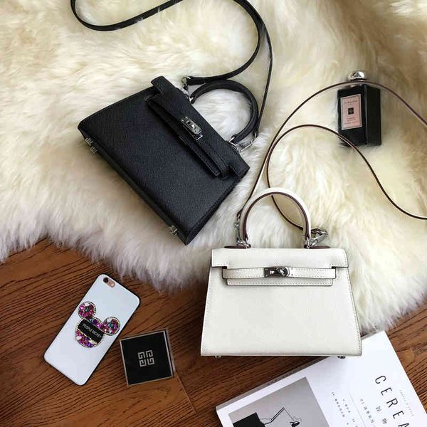luxurys designer handbags new leather 2021 women's palm print kellys second generation small mini single shoulder messenger bag bb
luxurys designer handbags new leather 2021 women's palm print kellys second generation small mini single shoulder messenger bag bb