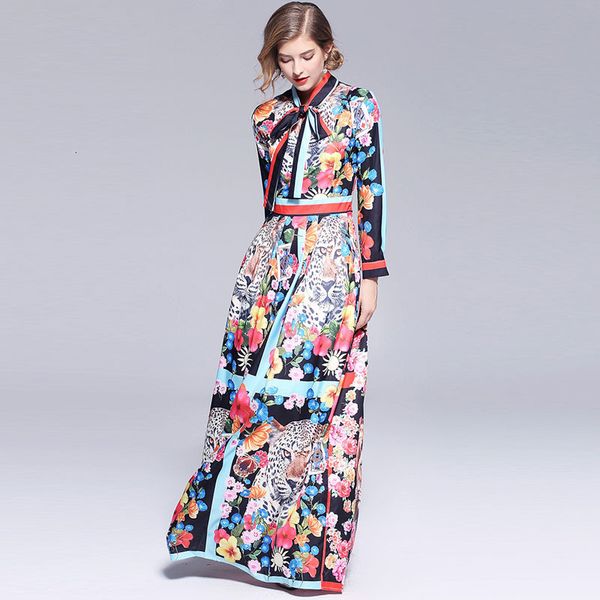 casual dresses runway designer back lion floor-length maxi fall women bow tie collar hit color flower printing swing pleated md0w, Black;gray
casual dresses runway designer back lion floor-length maxi fall women bow tie collar hit color flower printing swing pleated md0w, Black;gray
