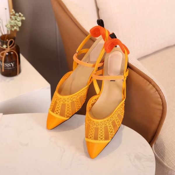 pointed toe hollow design flat sandals luxury brand women sandlas holiday shoes for women genuine leather sandals, Black
pointed toe hollow design flat sandals luxury brand women sandlas holiday shoes for women genuine leather sandals, Black