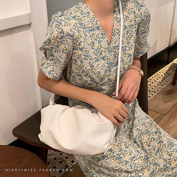 evening bags acrylic gold chains purse bag womens pouch designer shoulder women solid retro baguette leather handbags female
evening bags acrylic gold chains purse bag womens pouch designer shoulder women solid retro baguette leather handbags female