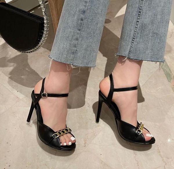 buckle strap high heel sandal for women suit female beige shoes lady 2021 high-heeled comfort black low girls fashion sandals
buckle strap high heel sandal for women suit female beige shoes lady 2021 high-heeled comfort black low girls fashion sandals