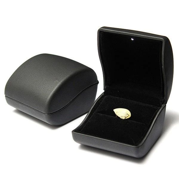 luxury black pu leather bags led lighted ring box jewelry wedding gift case, Pink;blue 
luxury black pu leather bags led lighted ring box jewelry wedding gift case, Pink;blue