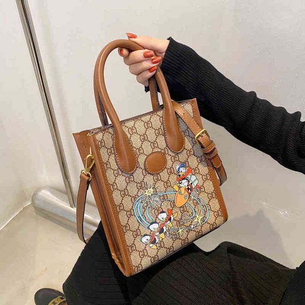 2022 factory wholesale new model autumn and winter commuter tote women's versatile portable large capacity one shoulder bags, Black;red
2022 factory wholesale new model autumn and winter commuter tote women's versatile portable large capacity one shoulder bags, Black;red