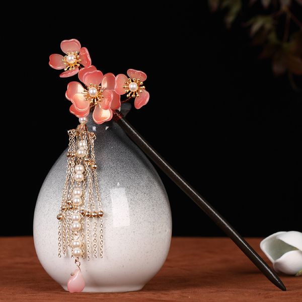 new chinese style wooden hairstick flower pearl hairpin long tassels hairpins with beads wedding bride retro tiara accessoriesdio chan conta, White;golden
new chinese style wooden hairstick flower pearl hairpin long tassels hairpins with beads wedding bride retro tiara accessoriesdio chan conta, White;golden