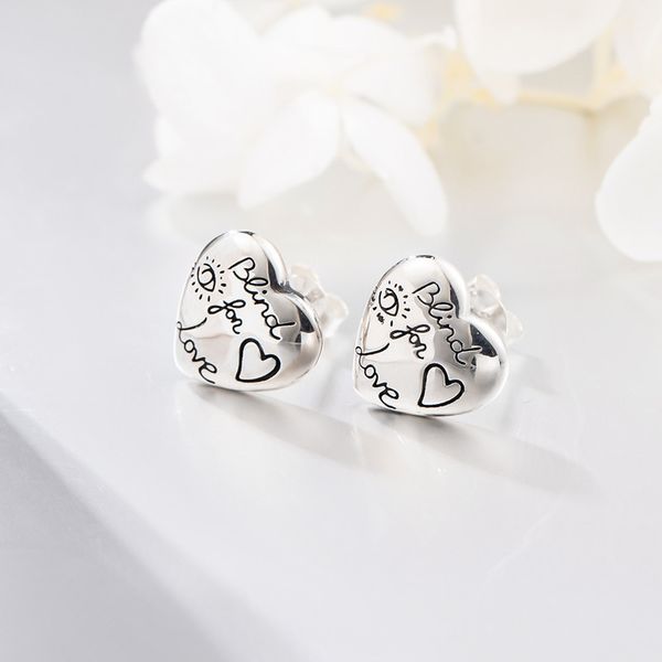 ladies fashion jewelry s925 sterling silver heart-shaped love fearless flowers and birds flower fragrance ins cool wind couple earrings, Golden;silver
ladies fashion jewelry s925 sterling silver heart-shaped love fearless flowers and birds flower fragrance ins cool wind couple earrings, Golden;silver