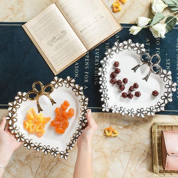 dishes & plates european-style ceramic fruit tray creative ornaments dried dessert household storage home decoration utensils
dishes & plates european-style ceramic fruit tray creative ornaments dried dessert household storage home decoration utensils