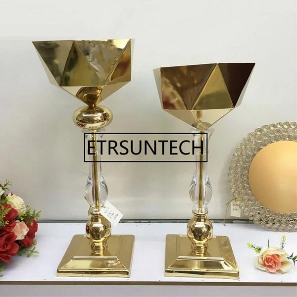 vases 10pcs/lot gold vase crystal floor flower geometric patter road lead wedding centerpieces for party home decoration
vases 10pcs/lot gold vase crystal floor flower geometric patter road lead wedding centerpieces for party home decoration