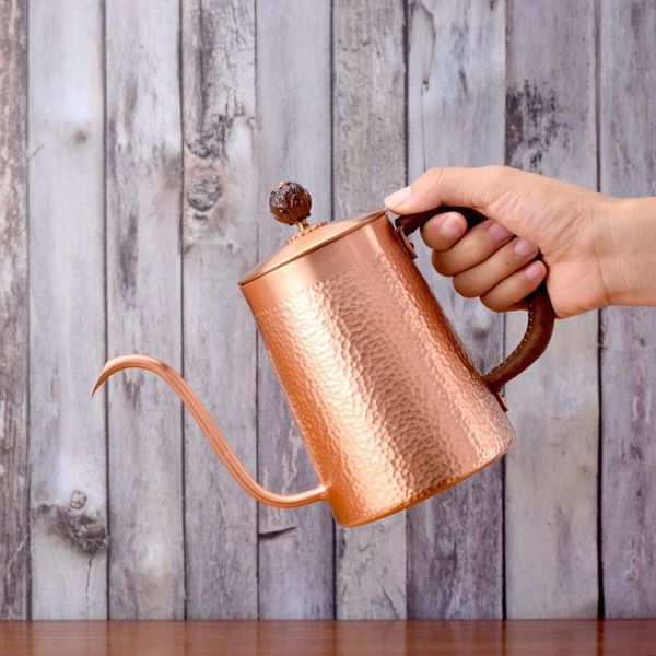 coffee pots red copper pot swan neck drip long mouth 700mlfor single 
coffee pots red copper pot swan neck drip long mouth 700mlfor single