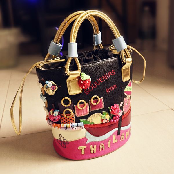 bag holder2021 new korean women's handmade embroidery color contrast drawstring trend single shoulder hand messenger bag bucket baghand
bag holder2021 new korean women's handmade embroidery color contrast drawstring trend single shoulder hand messenger bag bucket baghand