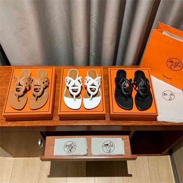 70% off wholesale sandals flip-flops women's summer flat bottom fashion wear new h-shaped sandals beach travel shoes clip toe flip flop, Black
70% off wholesale sandals flip-flops women's summer flat bottom fashion wear new h-shaped sandals beach travel shoes clip toe flip flop, Black