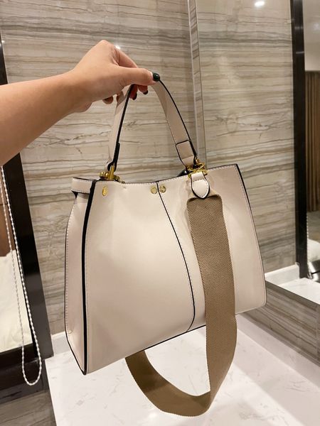 wtwo interlayer bags single drawstrings handle a zipper 2021 pocket texture smooth open wire cutting luxury designers wholesale handbags
wtwo interlayer bags single drawstrings handle a zipper 2021 pocket texture smooth open wire cutting luxury designers wholesale handbags