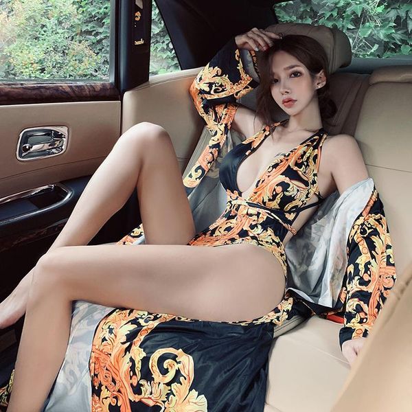 woman super black mesh print pattern deep v strap back bodysuit bathing suit swim wear bathers one-piece suits
woman super black mesh print pattern deep v strap back bodysuit bathing suit swim wear bathers one-piece suits